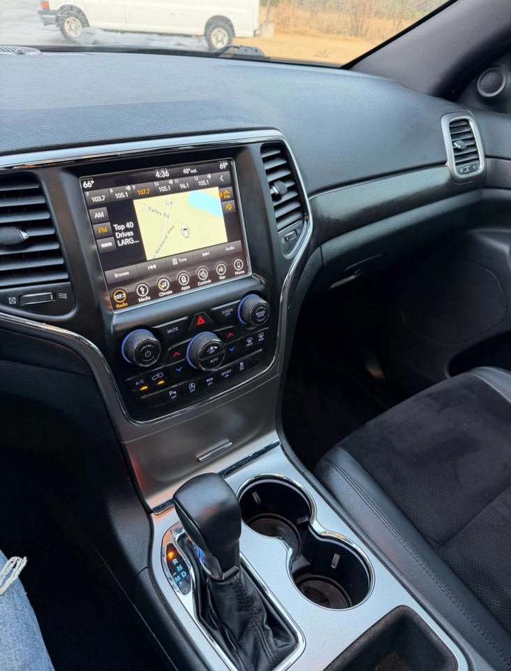 Jeep Grand Cherokee Laredo 4WD 2018