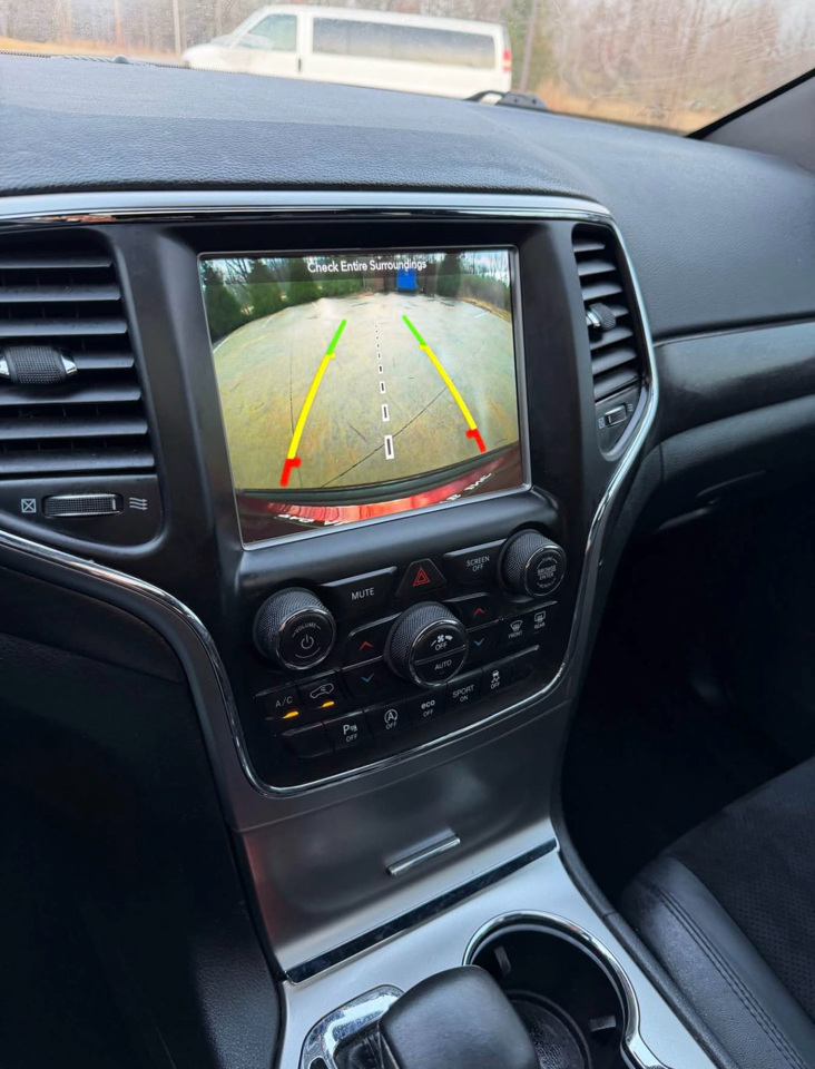 Jeep Grand Cherokee Laredo 4WD 2018