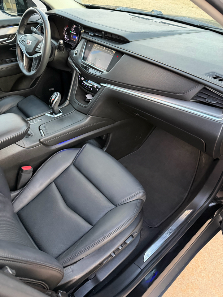 Cadillac XT5 Premium Luxury 4D SUV AWD 2017