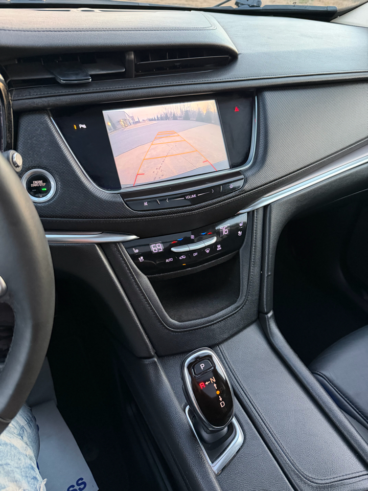 Cadillac XT5 Premium Luxury 4D SUV AWD 2017