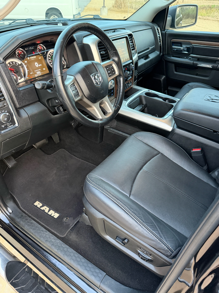 RAM 1500 Laramie Crew Cab 4WD 2017