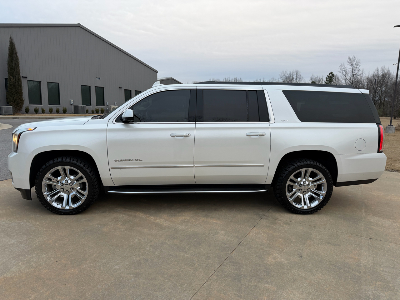 GMC Yukon XL SLT 4WD 2017