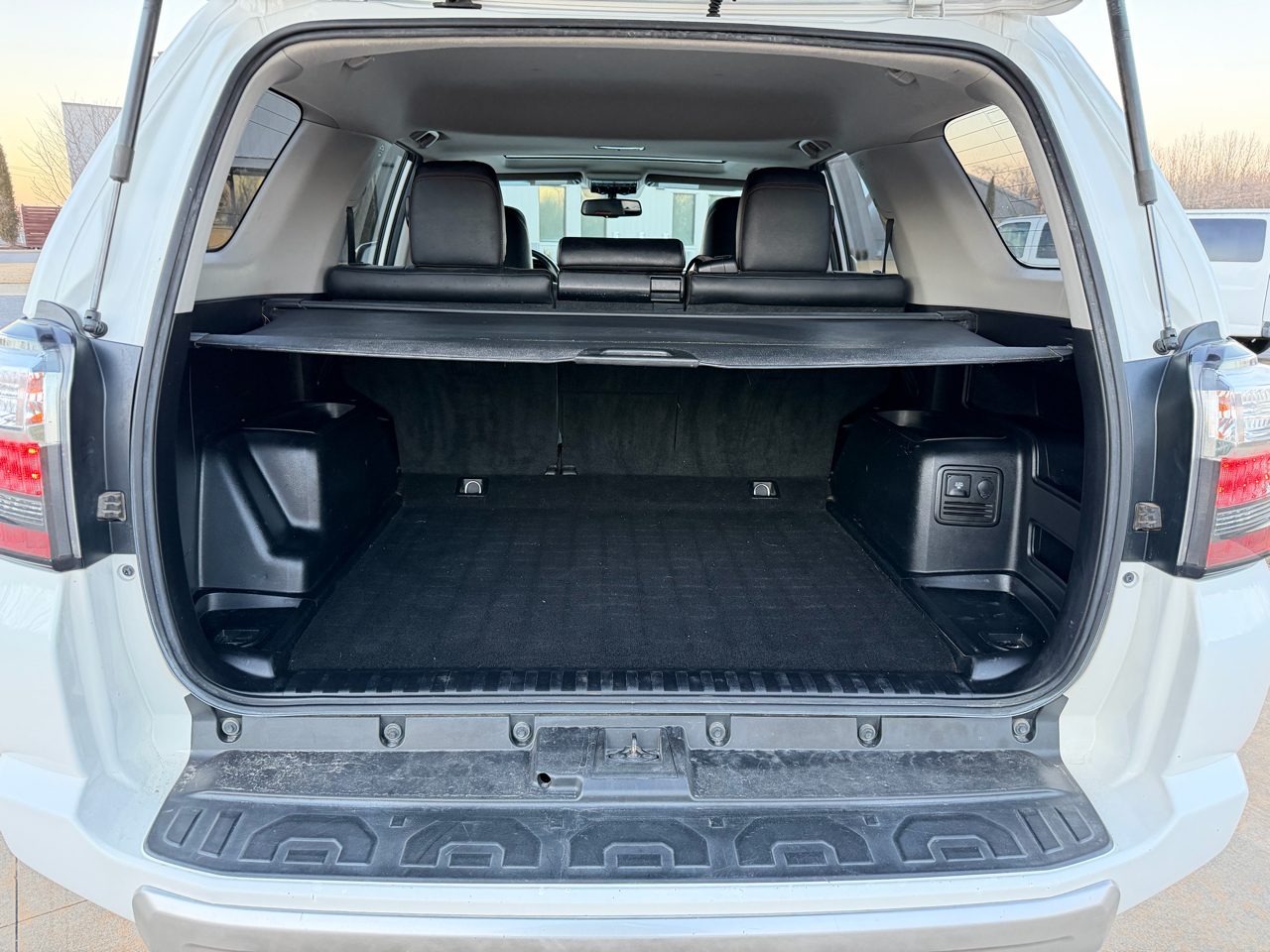 Toyota 4Runner TRD Off-road Premium 4WD 2018