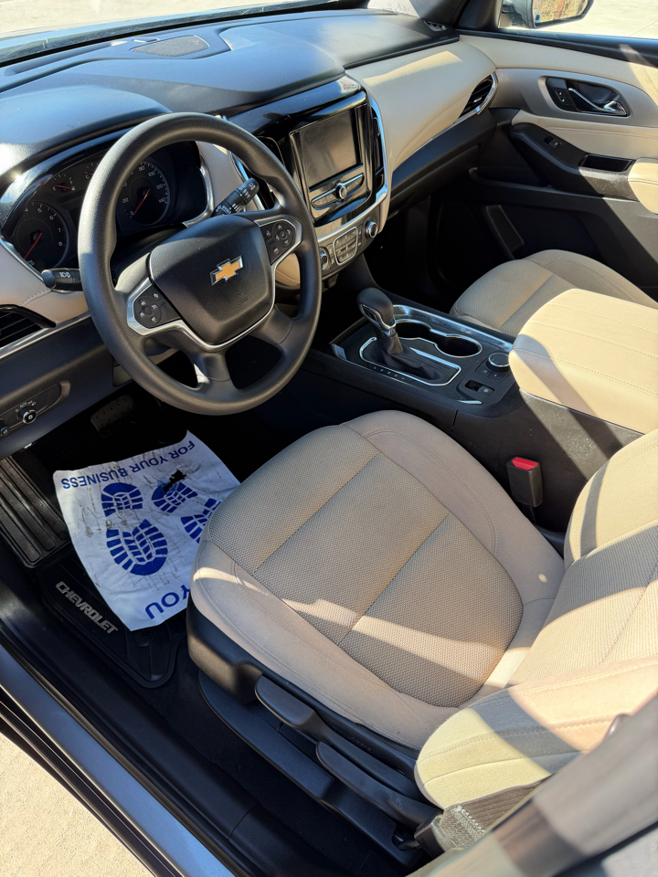 Chevrolet Traverse LS 4D SUV FWD 2023