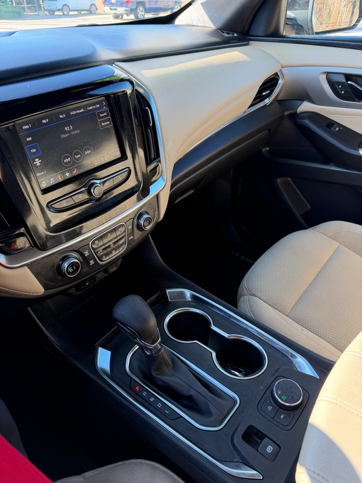 Chevrolet Traverse LS 4D SUV FWD 2023