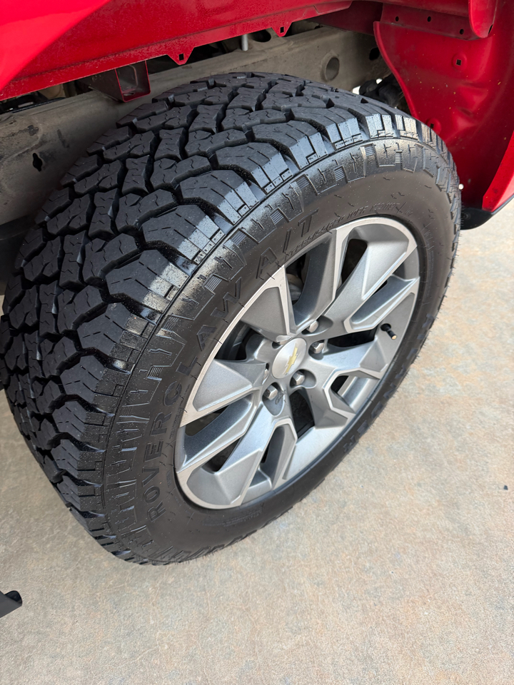 Chevrolet Silverado 1500 LT Crew Cab 2WD 2020