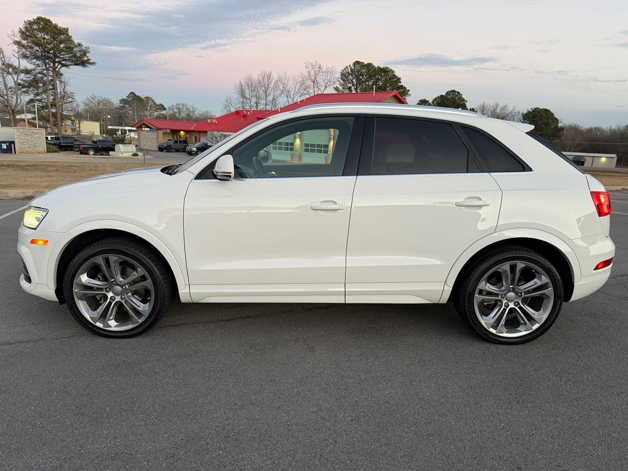 Audi Q3 Premium Plus 40 4D SUV Qtro 2.0T 2016