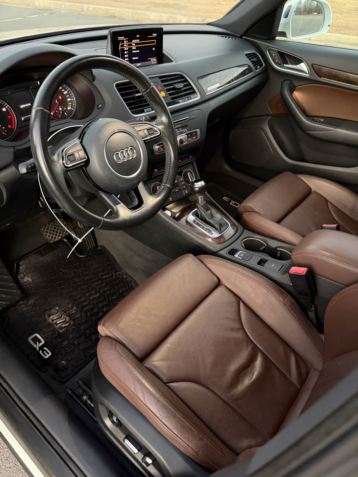 Audi Q3 Premium Plus 40 4D SUV Qtro 2.0T 2016