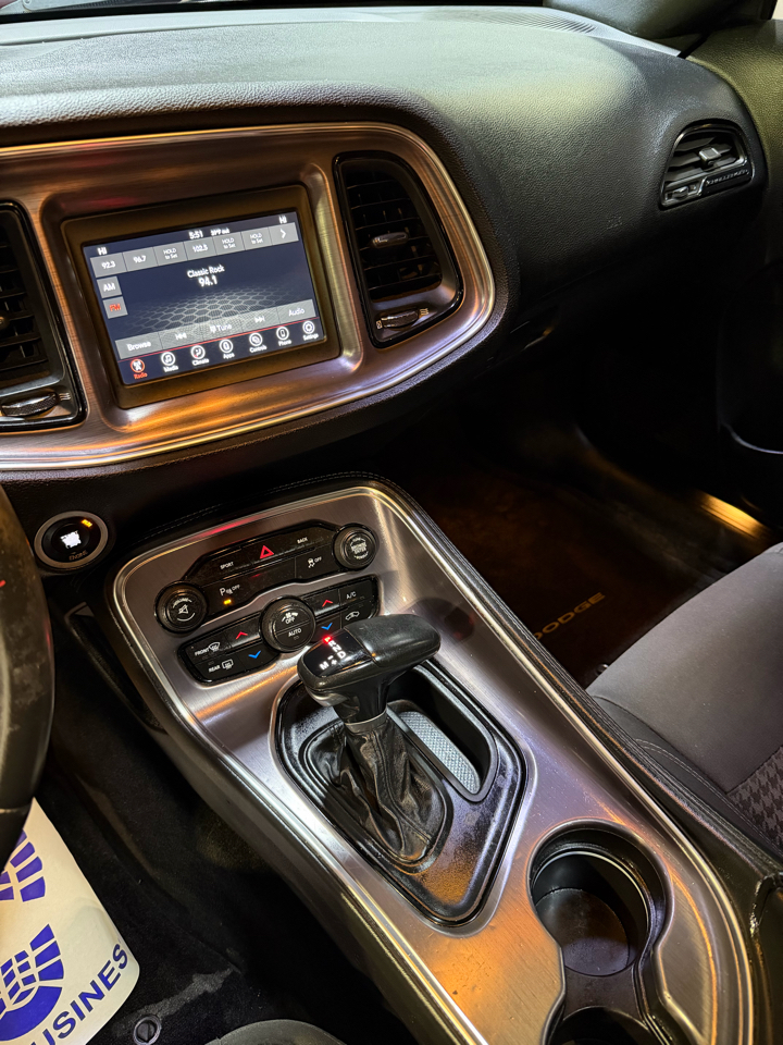 Dodge Challenger SXT 2D Coupe 2016