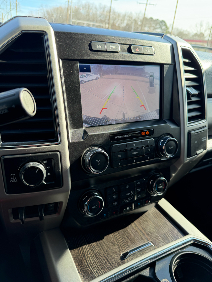 Ford F-250 SD Lariat Crew Cab 4WD 2021