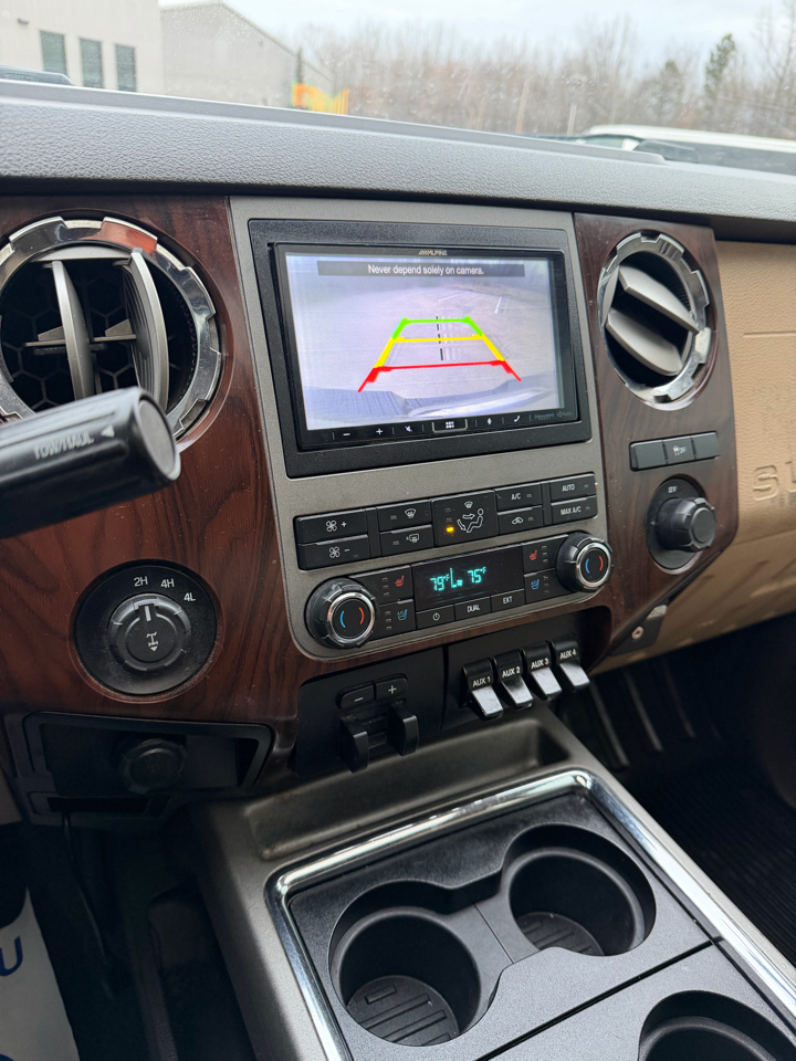 Ford F-250 SD Lariat Crew Cab 4WD 2012