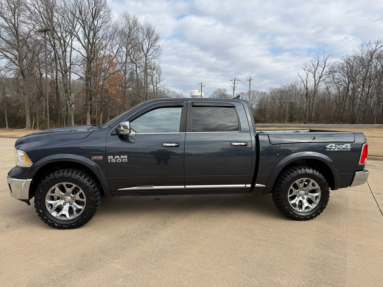 RAM 1500 Limited Longhorn 4x4 Crew Cab 5'7" Box 2016