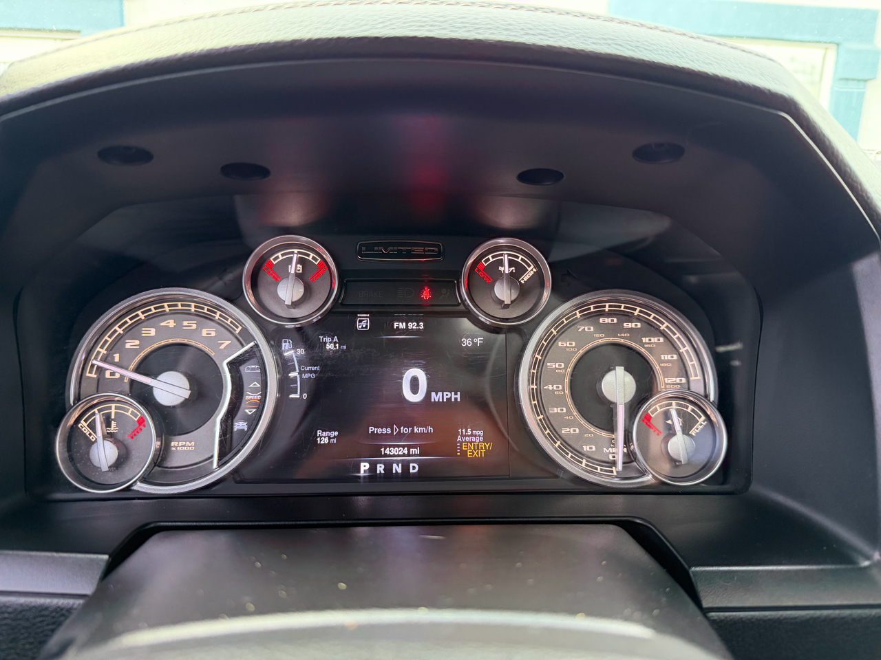 RAM 1500 Limited Longhorn 4x4 Crew Cab 5'7" Box 2016