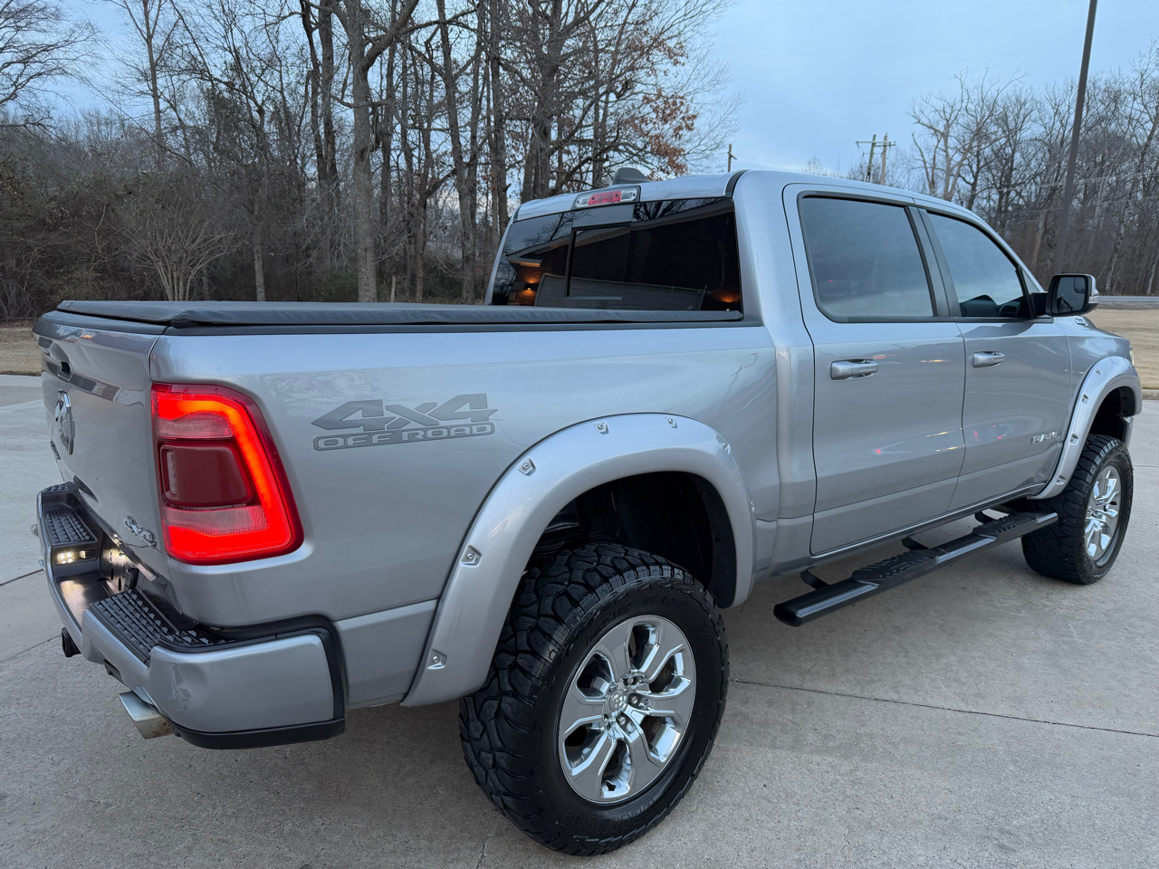 RAM 1500 Big Horn Crew Cab 4WD 2019