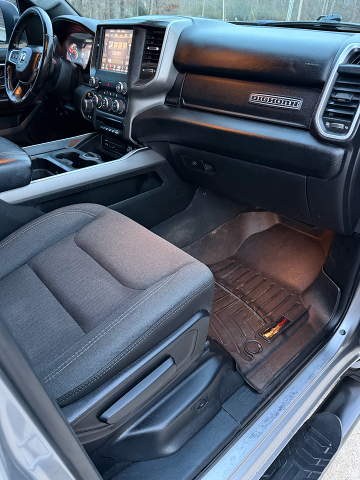 RAM 1500 Big Horn Crew Cab 4WD 2019