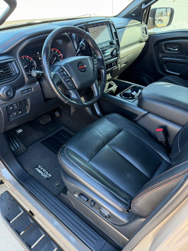 Nissan Titan PRO-4X Crew Cab 4WD 2020