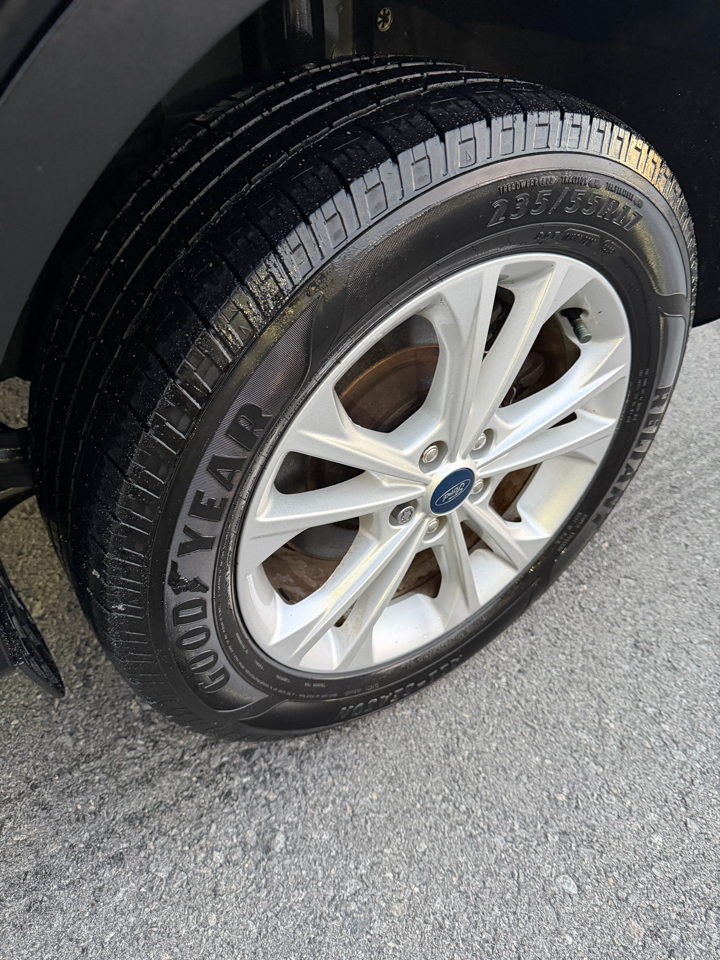 Ford Escape SE 4D SUV FWD 2019