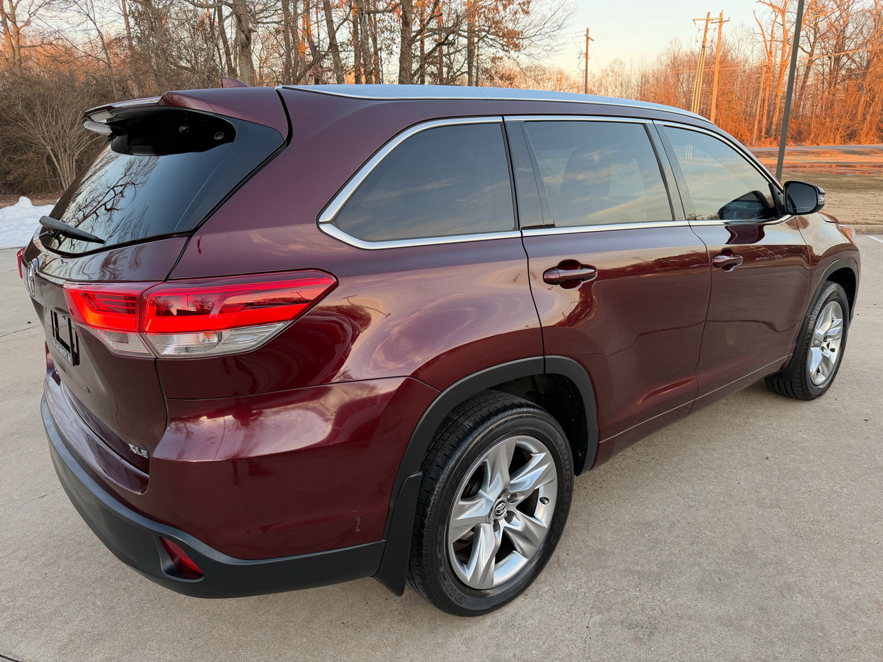 Toyota Highlander XLE FWD V6 2018