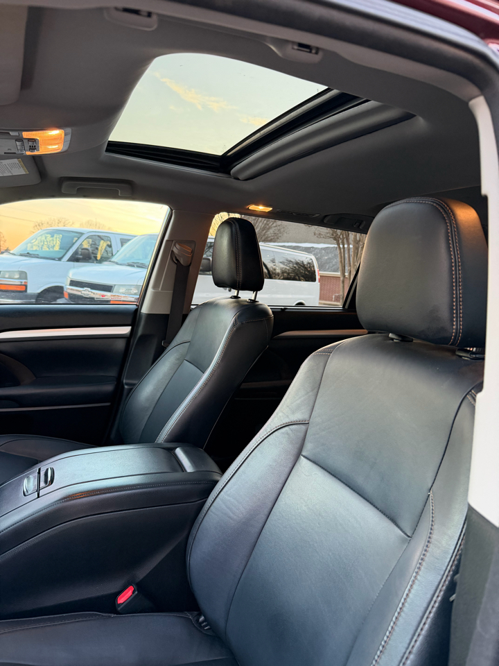 Toyota Highlander XLE FWD V6 2018