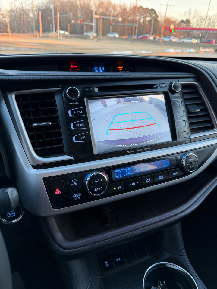 Toyota Highlander XLE FWD V6 2018