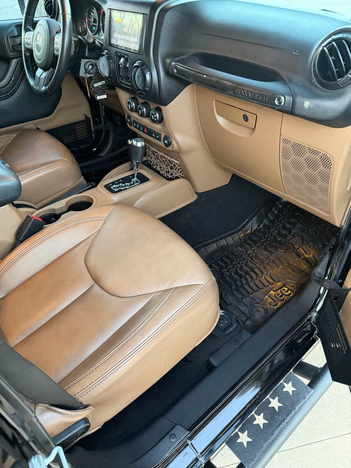 Jeep Wrangler Rubicon 4D SUV 4WD 2015