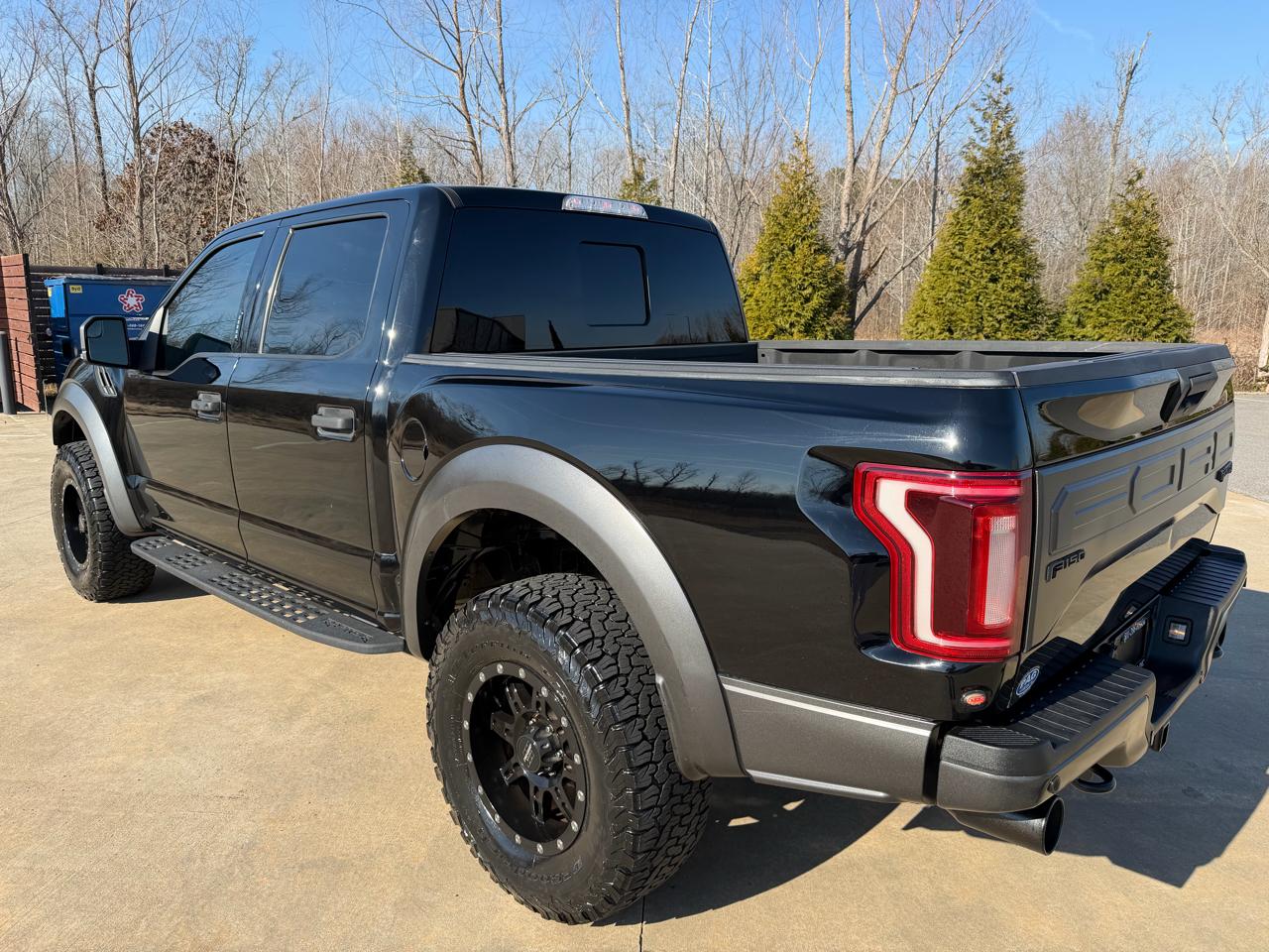 Ford F-150 Raptor SuperCrew 4WD 2017