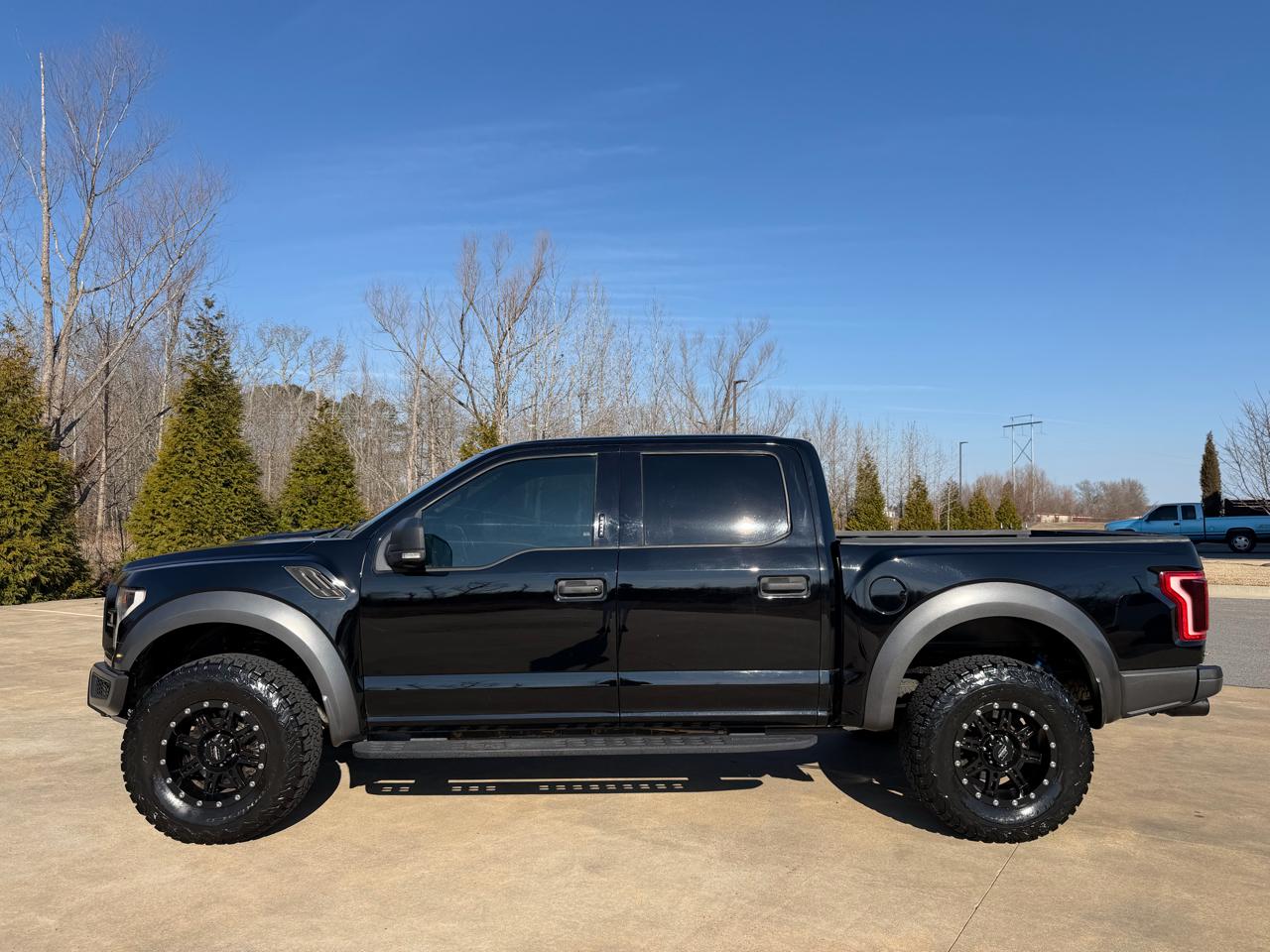Ford F-150 Raptor SuperCrew 4WD 2017