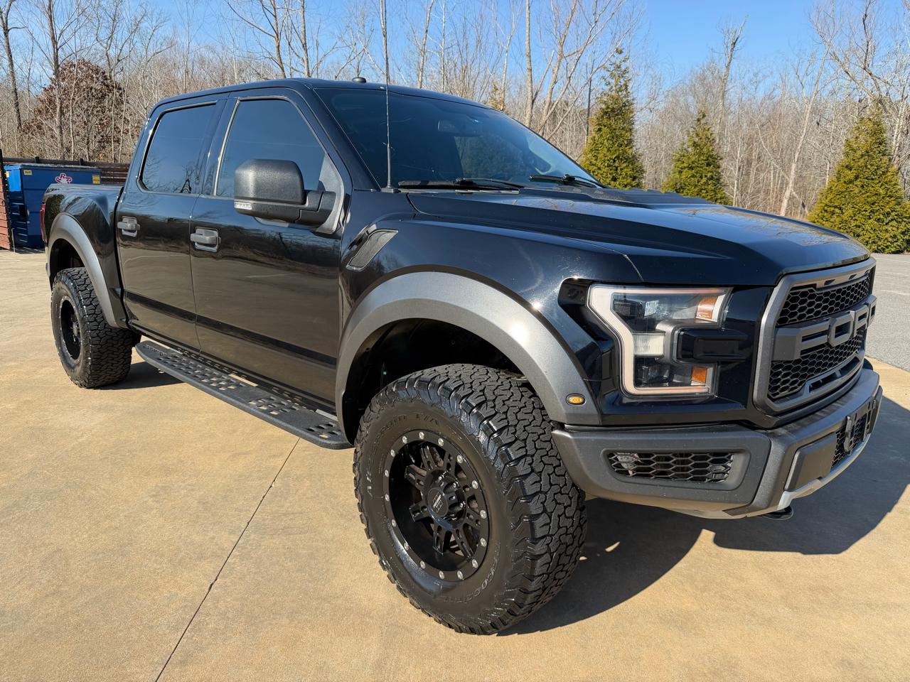 Ford F-150 Raptor SuperCrew 4WD 2017