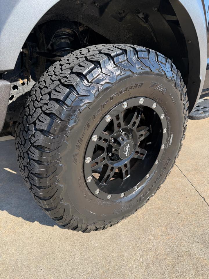 Ford F-150 Raptor SuperCrew 4WD 2017