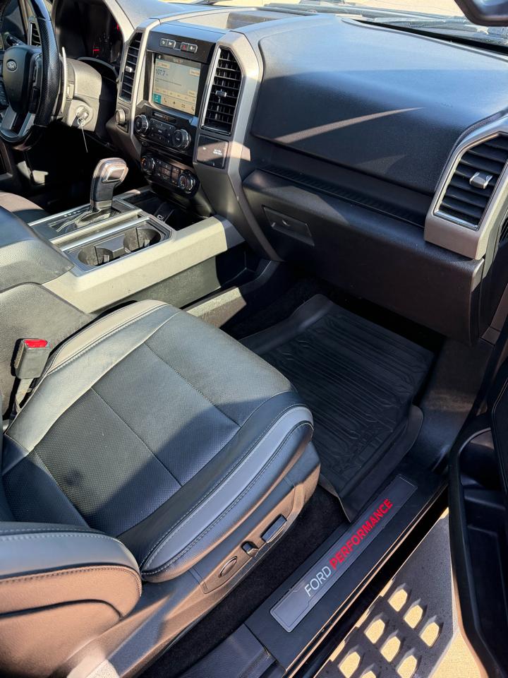 Ford F-150 Raptor SuperCrew 4WD 2017