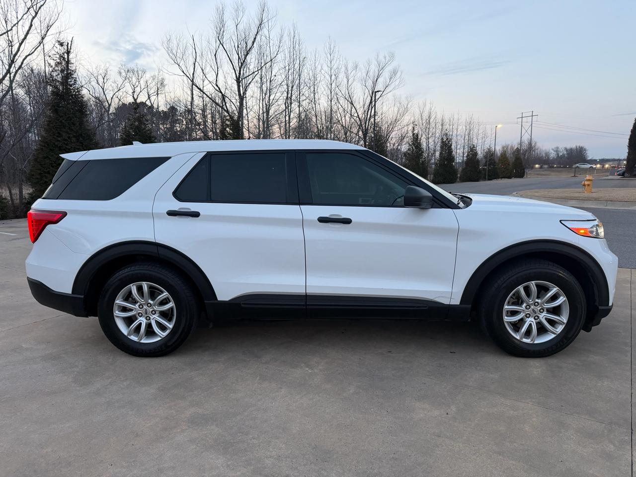 Ford Explorer Base RWD 2020