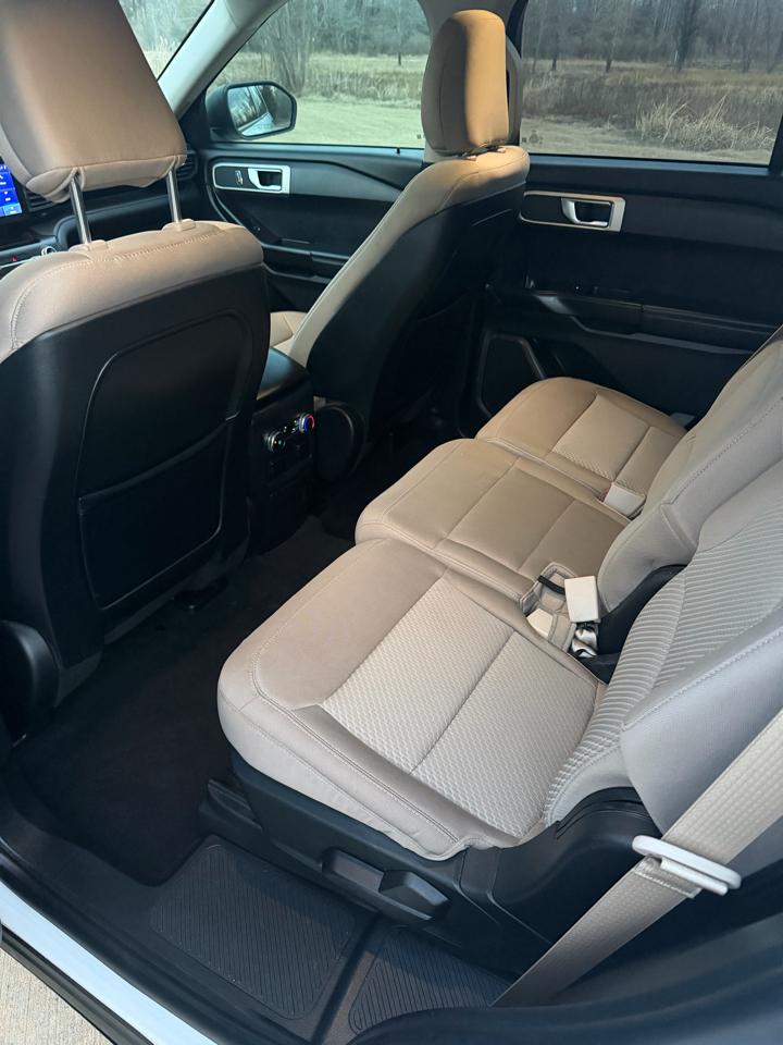 Ford Explorer Base RWD 2020