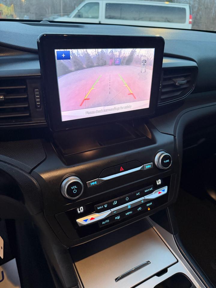 Ford Explorer Base RWD 2020