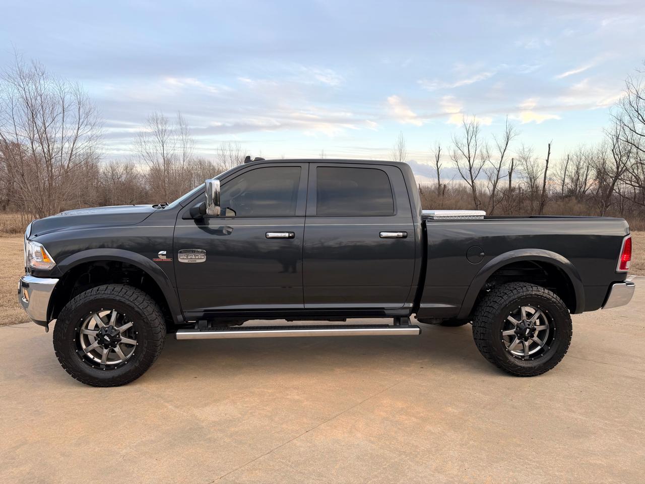 RAM 2500 Laramie Longhorn Crew Cab 4WD 2014
