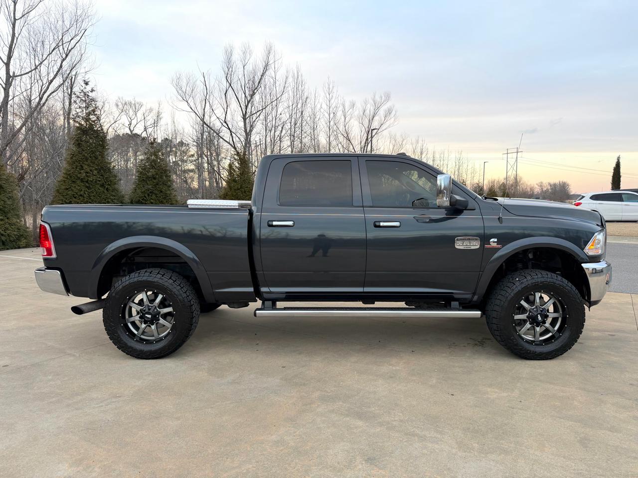 RAM 2500 Laramie Longhorn Crew Cab 4WD 2014