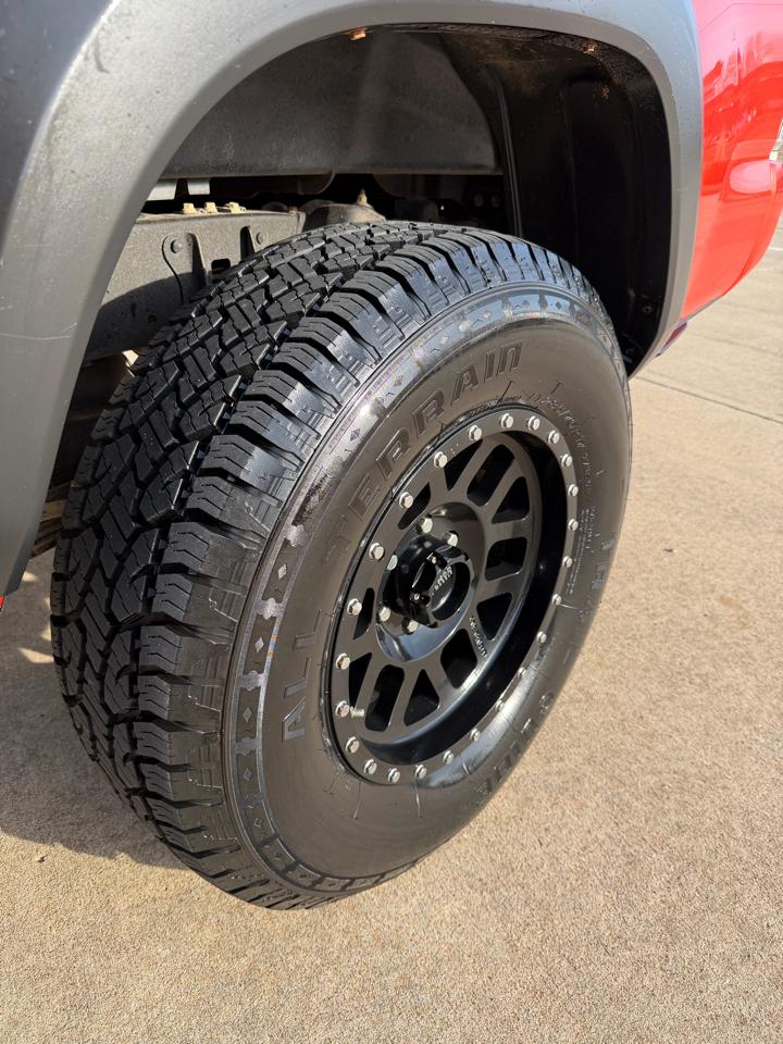 Toyota Tacoma TRD Offroad Double Cab 4WD V6 2016