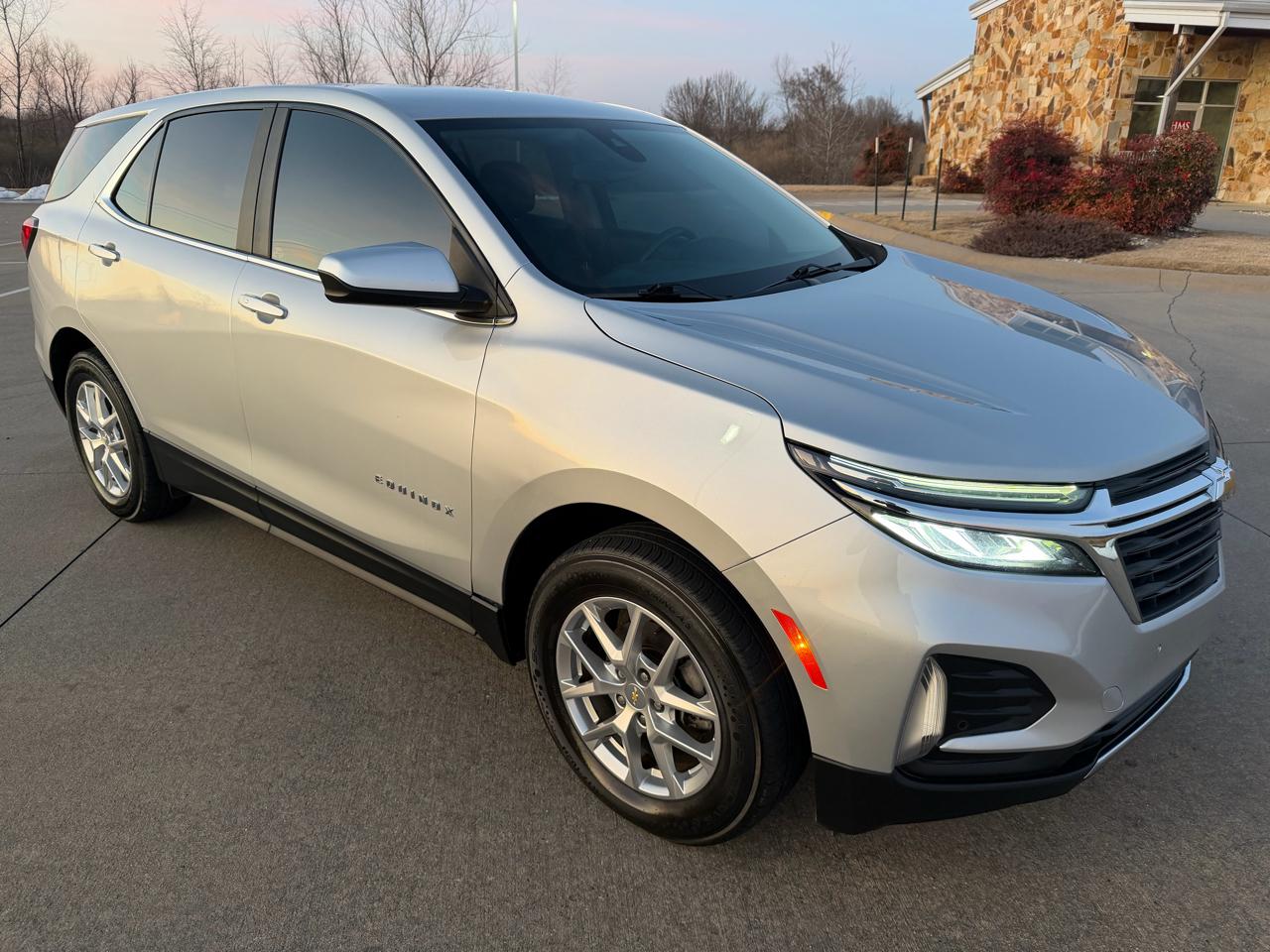 Chevrolet Equinox AWD 4dr LT 2022