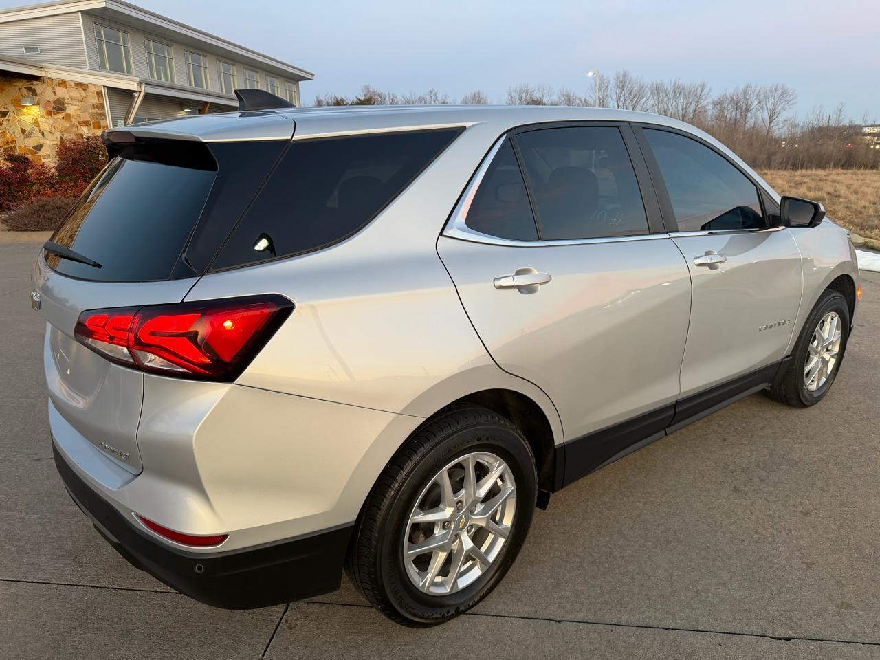 Chevrolet Equinox AWD 4dr LT 2022