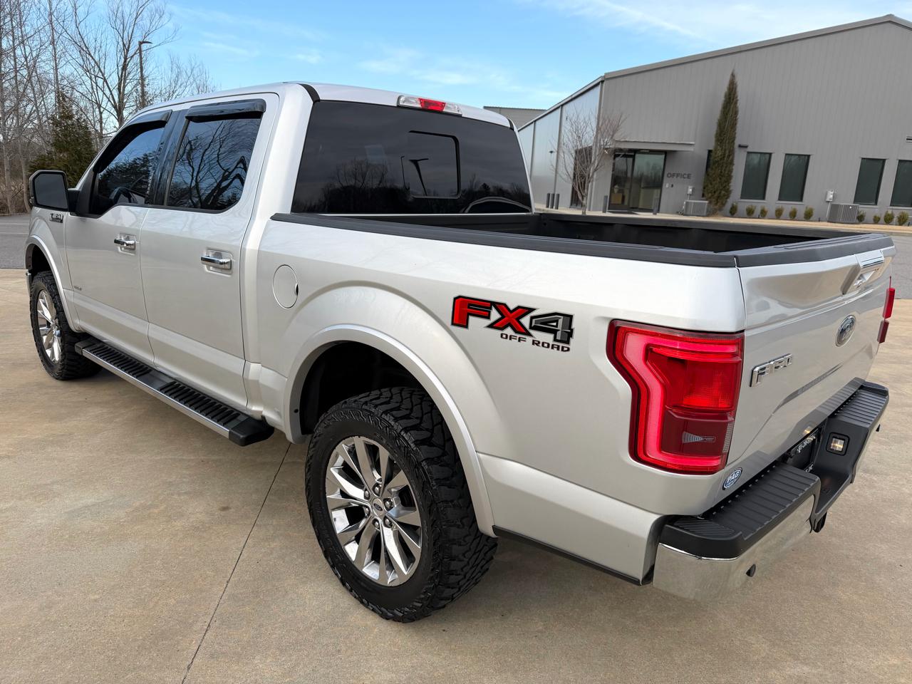 Ford F-150 Lariat SuperCrew 4WD 2017