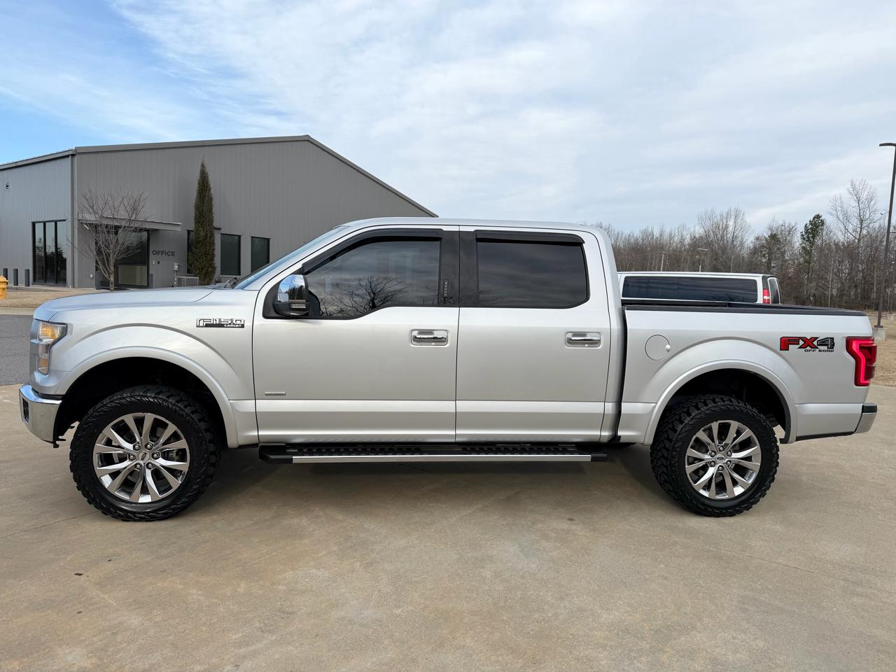 Ford F-150 Lariat SuperCrew 4WD 2017