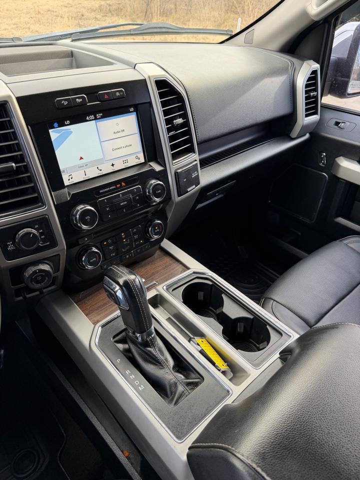 Ford F-150 Lariat SuperCrew 4WD 2017