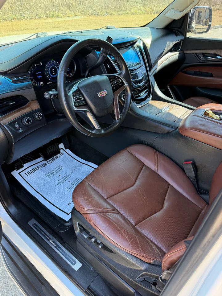 Cadillac Escalade 4WD 4dr Luxury Collection 2016