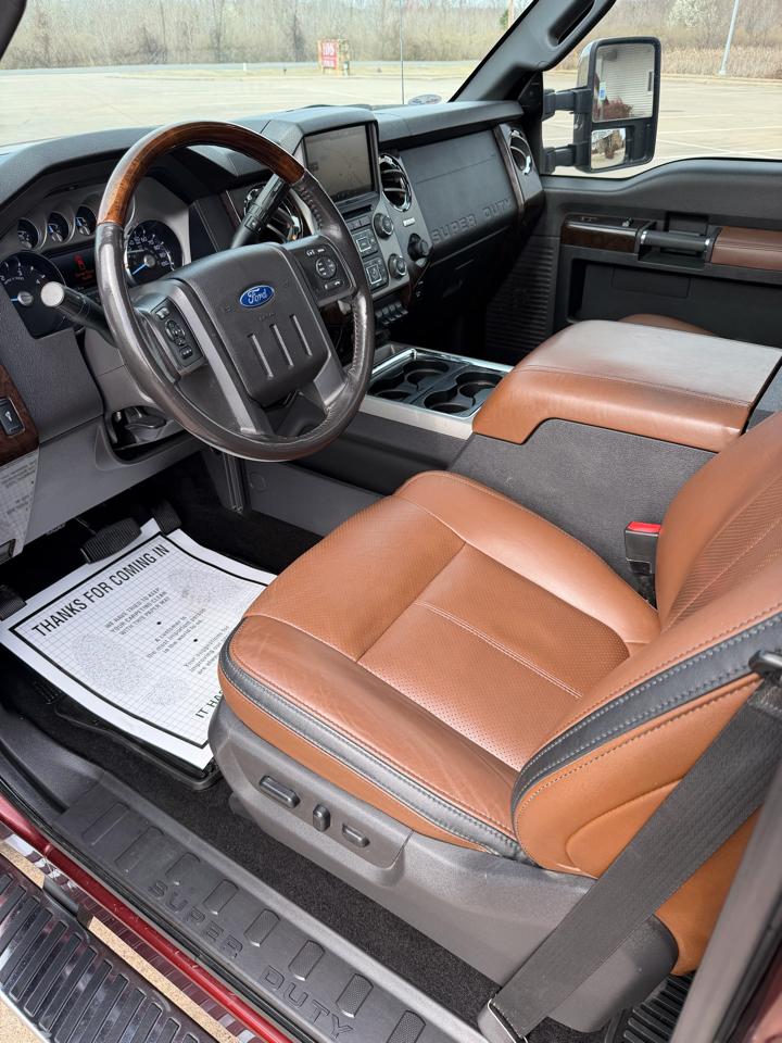 Ford F250SD Platinum Crew Cab 4WD 2016