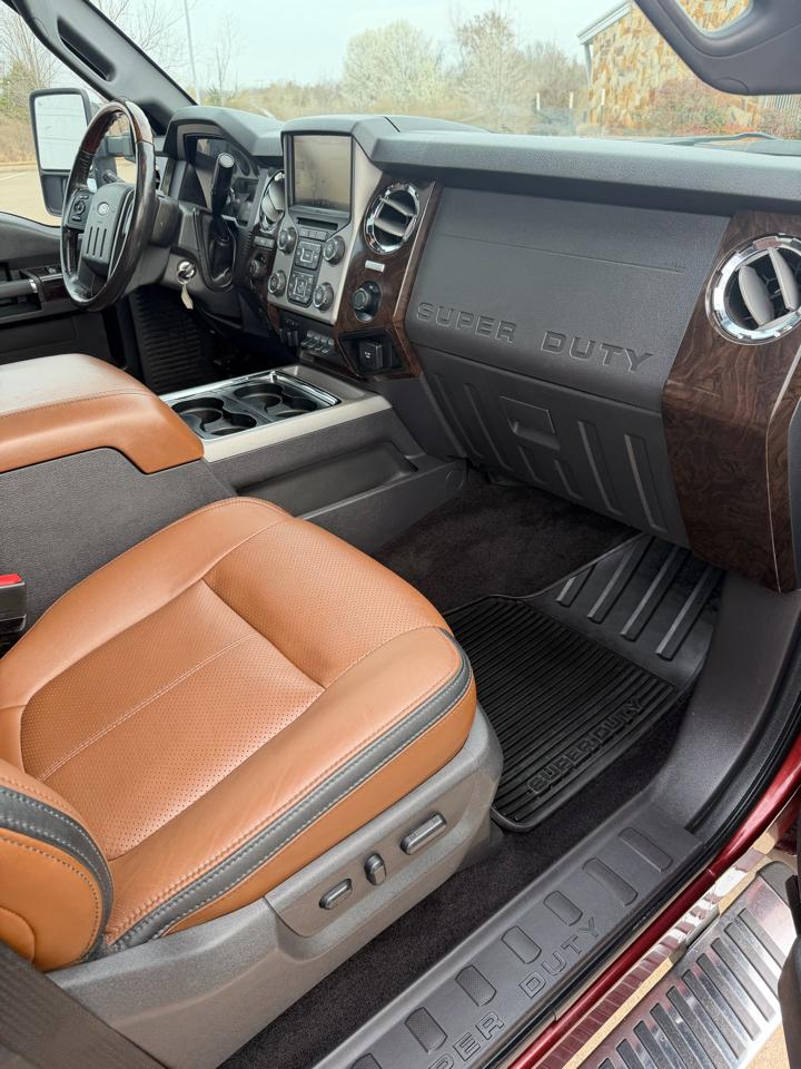 Ford F250SD Platinum Crew Cab 4WD 2016