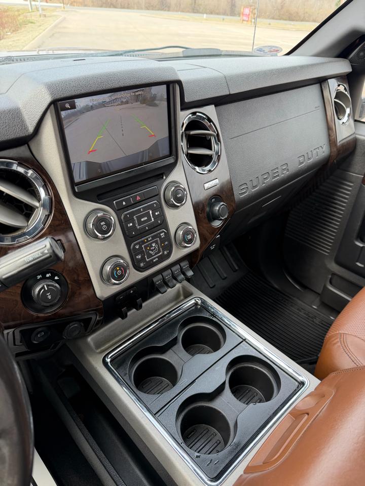 Ford F250SD Platinum Crew Cab 4WD 2016