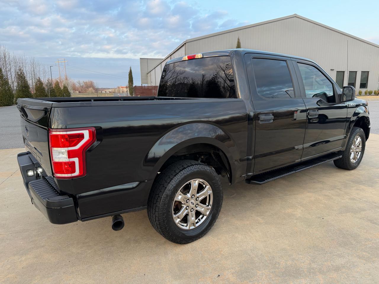 Ford F-150 XL SuperCrew 2WD 2018