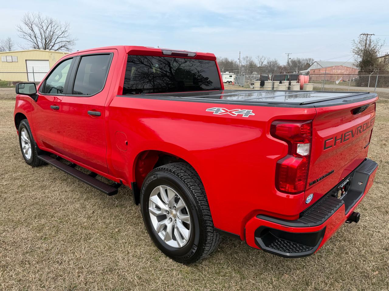 Chevrolet Silverado 1500 Custom Crew Cab 4WD 2022