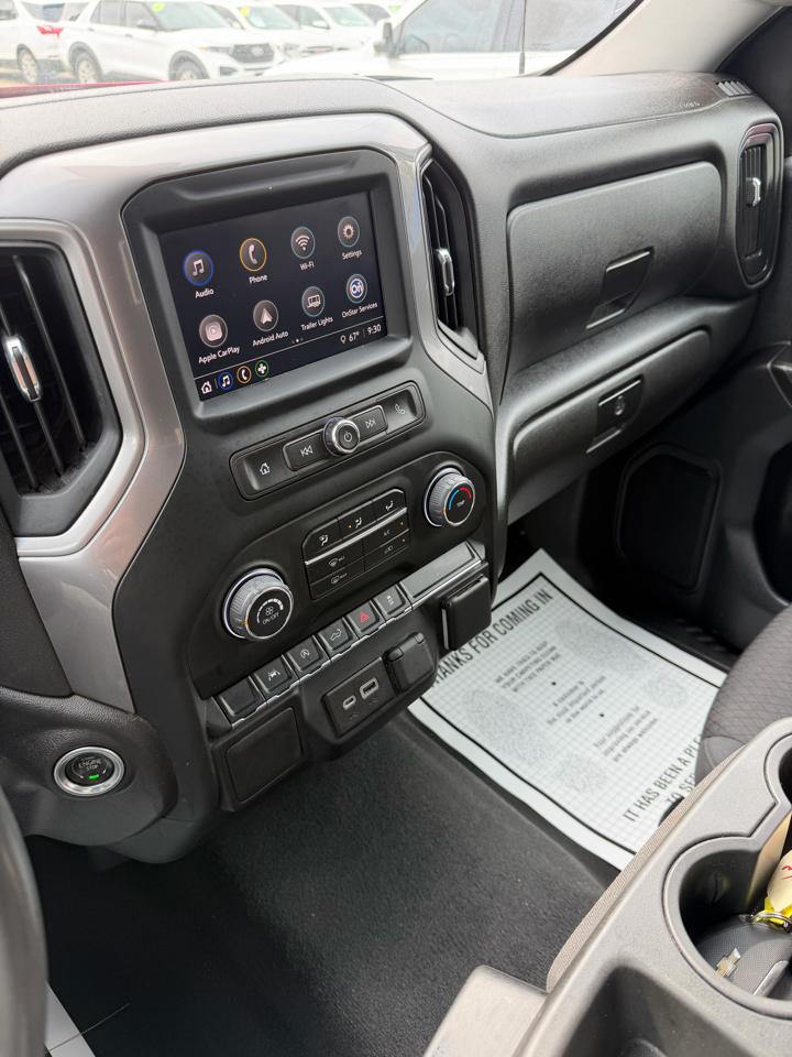 Chevrolet Silverado 1500 Custom Crew Cab 4WD 2022