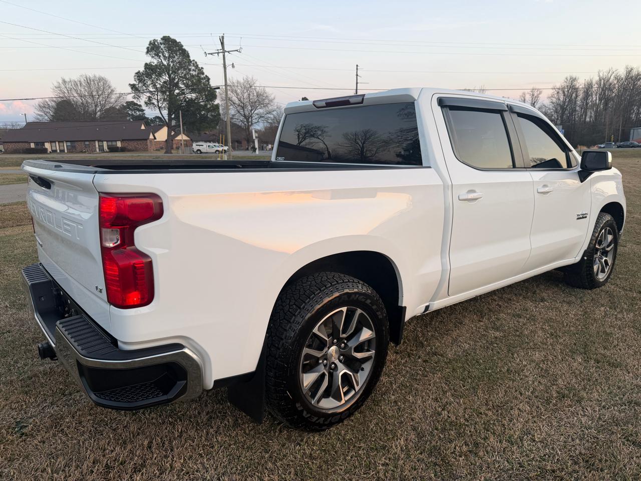 Chevrolet Silverado 1500 LT Z71 Crew Cab 4WD 2022