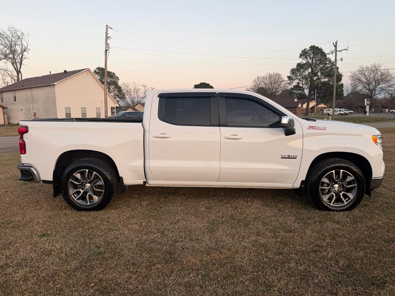 Chevrolet Silverado 1500 LT Z71 Crew Cab 4WD 2022